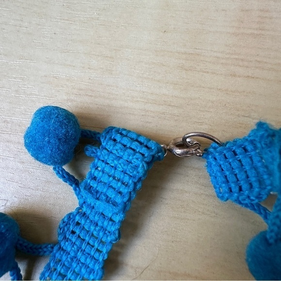 Sew Darn Cute - Fabric flower button necklace handmade turquoise and red - Picture 6 of 13